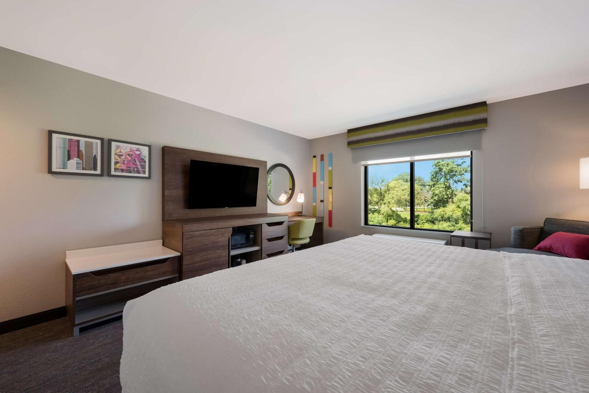 Hampton Inn By Hilton Detroit Southfield Exterior photo